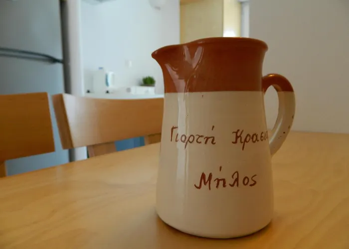 Avra Pahainas