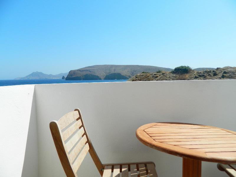 Avra Pahainas Apart Otel 3*