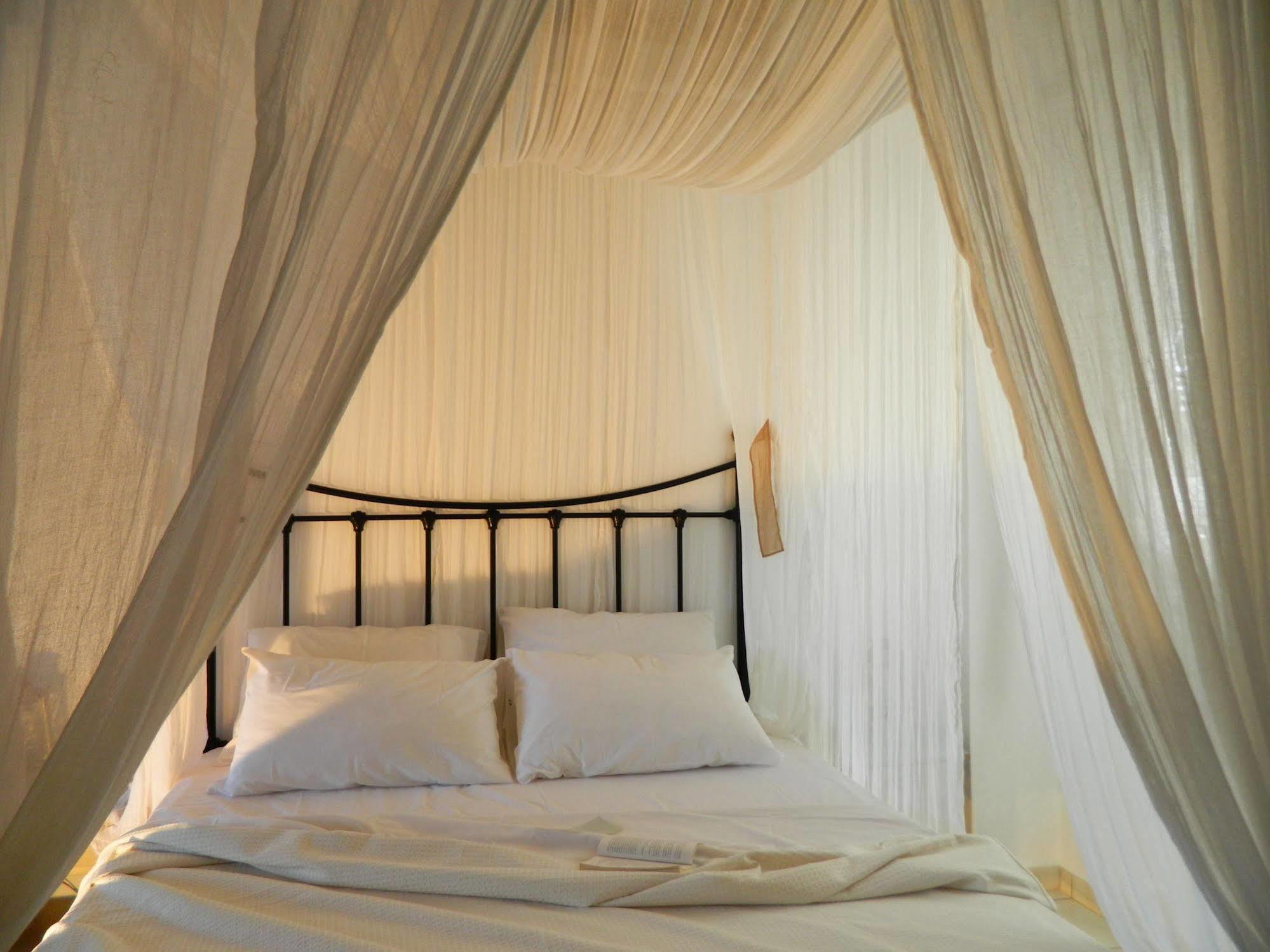 Avra Pahainas Apart Otel Pachaina